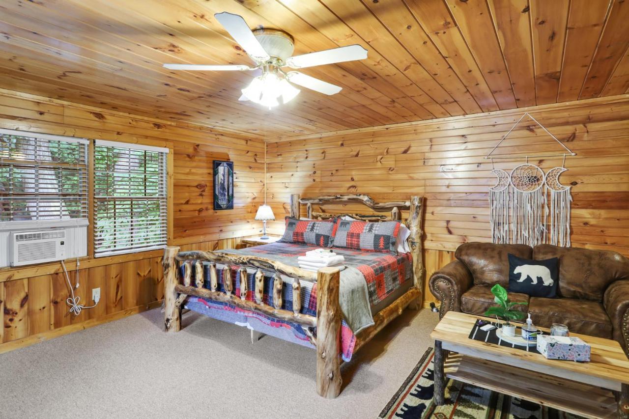 2 Separate Cabins Along A Peaceful Creek With Resort Amenities Ellijay Εξωτερικό φωτογραφία