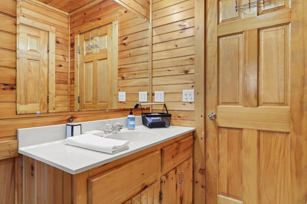 2 Separate Cabins Along A Peaceful Creek With Resort Amenities Ellijay Εξωτερικό φωτογραφία
