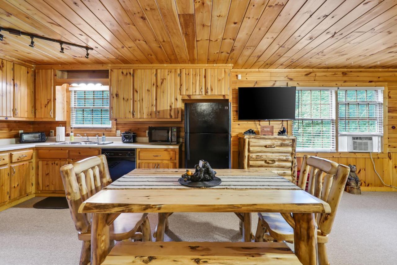 2 Separate Cabins Along A Peaceful Creek With Resort Amenities Ellijay Εξωτερικό φωτογραφία